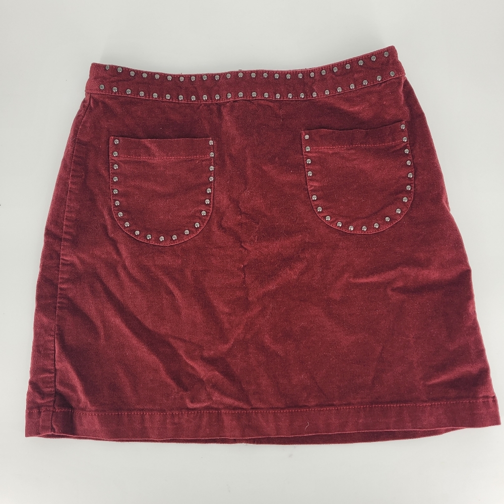 Mossimo Women's Skirt Size 4 Velvet Red Pockets Studs Mini Maroon